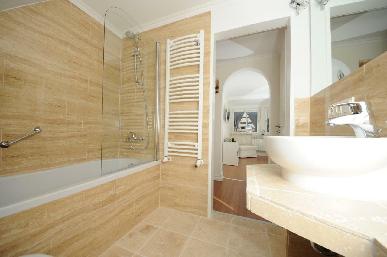 Exklusiv Wohnung Nika เวสเทอร์แลนด์ ภายนอก รูปภาพ